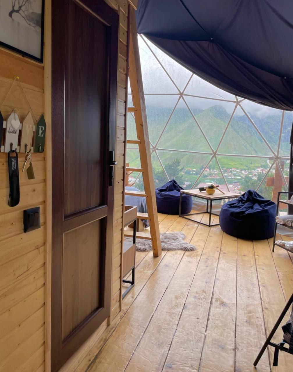 Hotel Elia Glamping à Kazbegi Extérieur photo