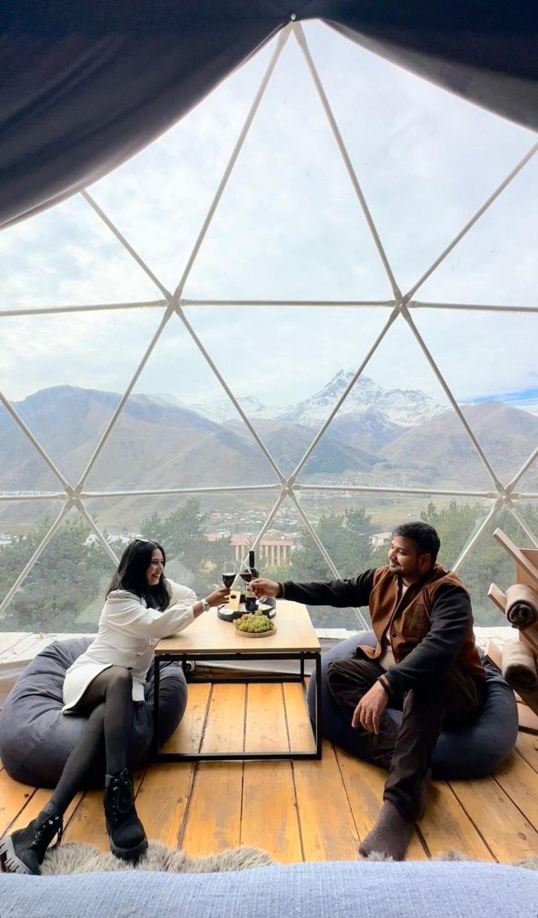 Hotel Elia Glamping à Kazbegi Extérieur photo